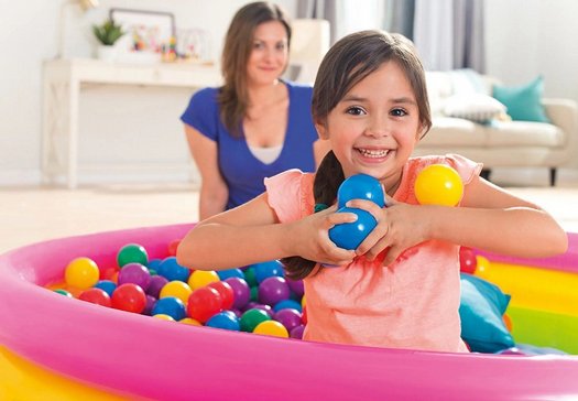 �� �� 100 ����� ������ �������� INTEX ���� FUN BALLZ ��� 49602