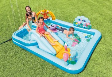 בריכת פעילות INTEX בעיצוב הרפתקאות בג'ונגל, הכוללת 2 בריכות, מגלשה, מתזי מים, חיות מתנפחות ומשחקי כדור, דגם 57161 בריכת פעילות INTEX בעיצוב הרפתקאות בג'ונגל, הכוללת 2 בריכות, מגלשה, מתזי מים, חיות מתנפחות ומשחקי כדור, דגם 57161